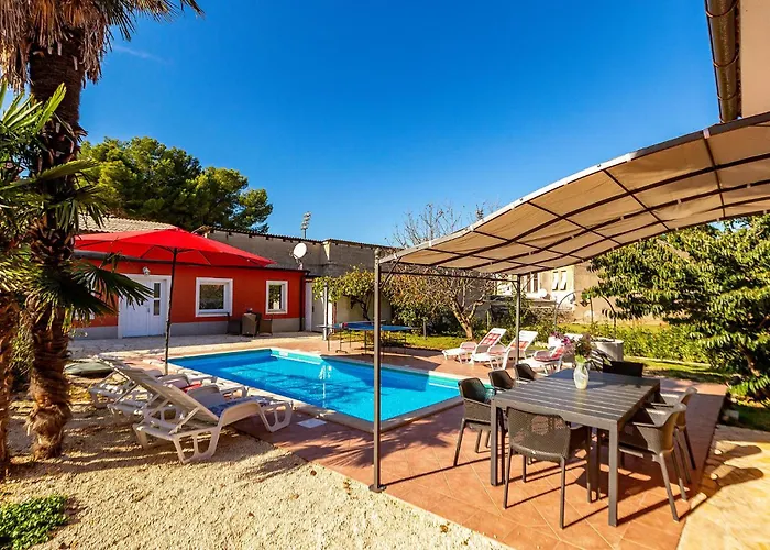 Tatil Evi Beautiful In With Wifi Pula