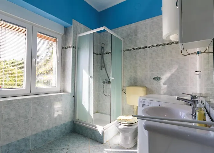 Beautiful Home In Pula With Wifi Pula